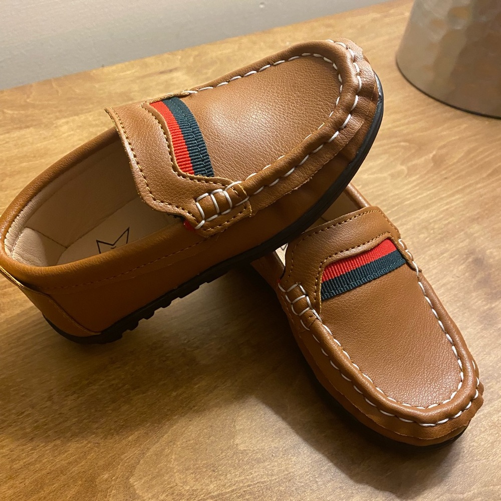 NWOT Toddler loafers
